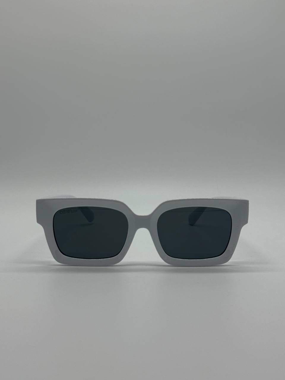 Designer Virgil sunglasses (white)